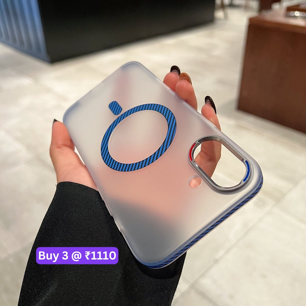 Carbon Fiber Pattern Built-in Magnetic Shockproof Phone Case - iPhone 16