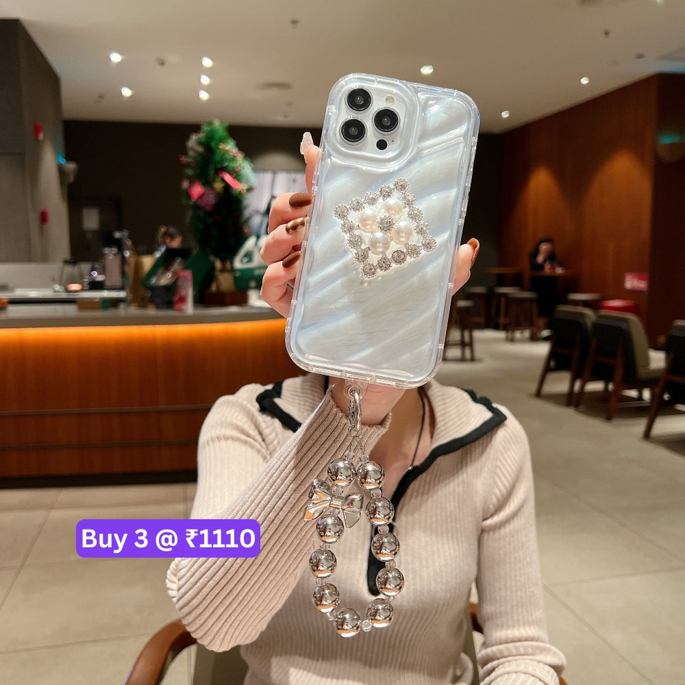 Silver Wrinkles Transparent Phone Case With Beads Bracelet And Pearl Holder - iPhone 14 Pro