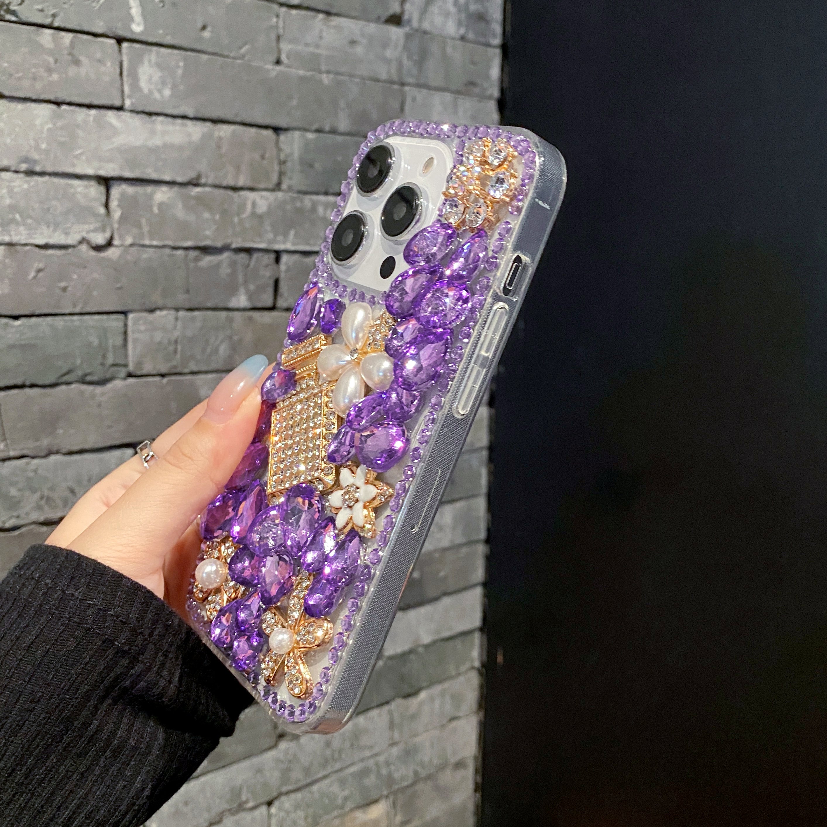 Handmade Crystal Pearl And Floral Plating Anti-fall Case - iPhone 15 Plus