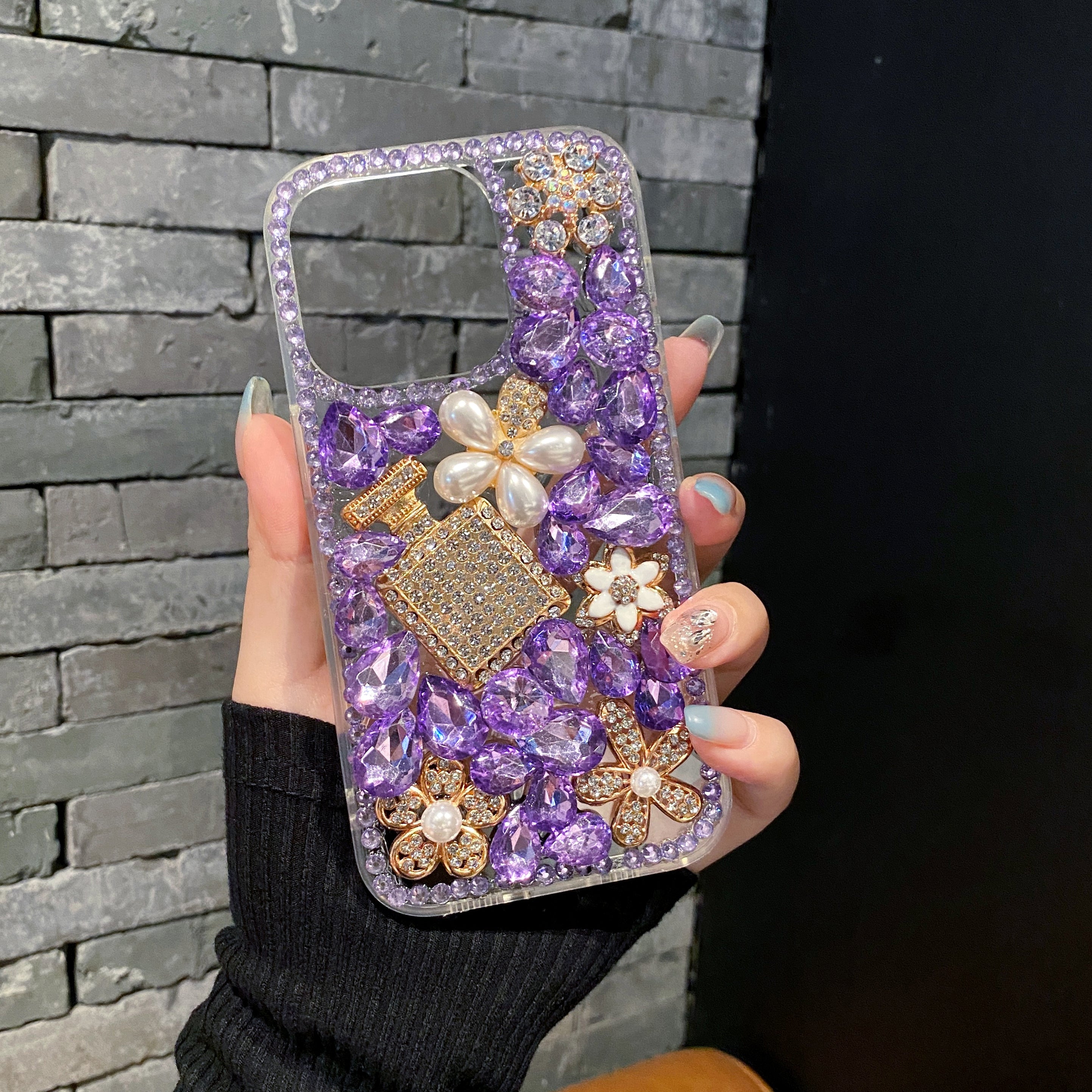 Handmade Crystal Pearl And Floral Plating Anti-fall Case - iPhone 15 Plus