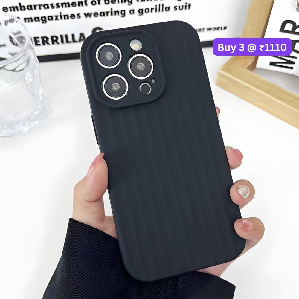 Premium Stripe Silicone Camera Protection Cover - iPhone 15 Plus