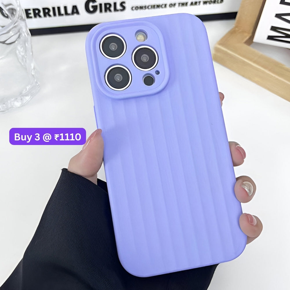 Premium Stripe Silicone Camera Protection Cover - iPhone 15 Plus