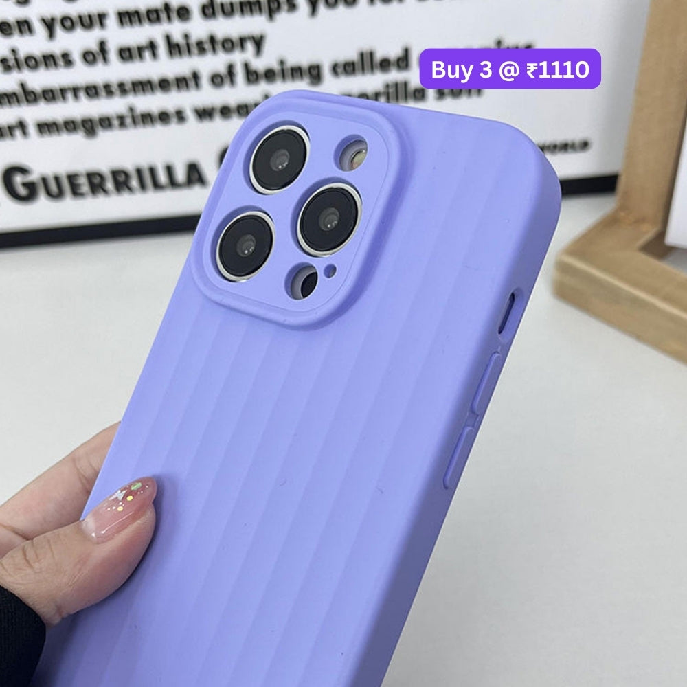 Premium Stripe Silicone Camera Protection Cover - iPhone 15 Plus